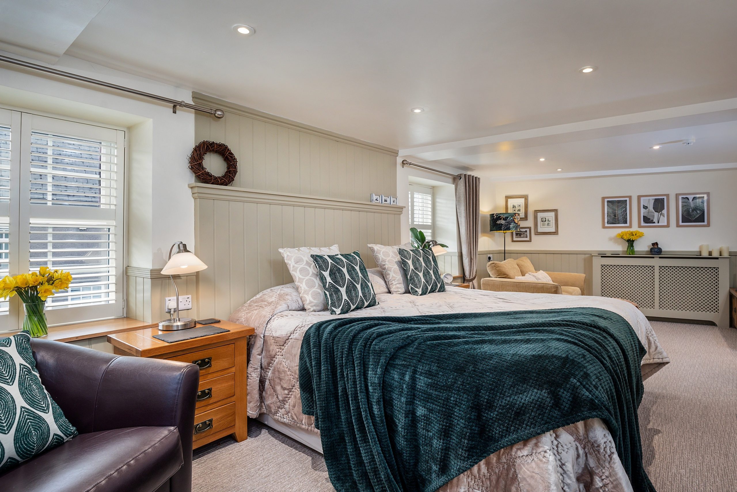 a picture of a suite available at The Coach House