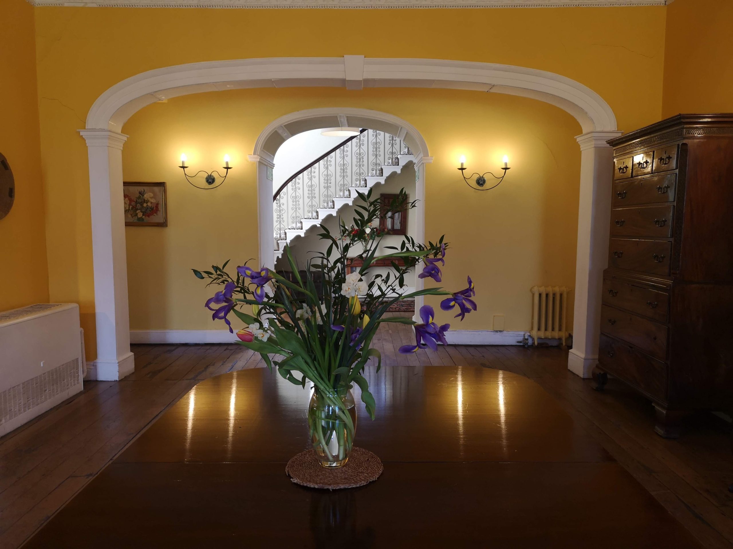 entrance hallway at Glasevin Manor
