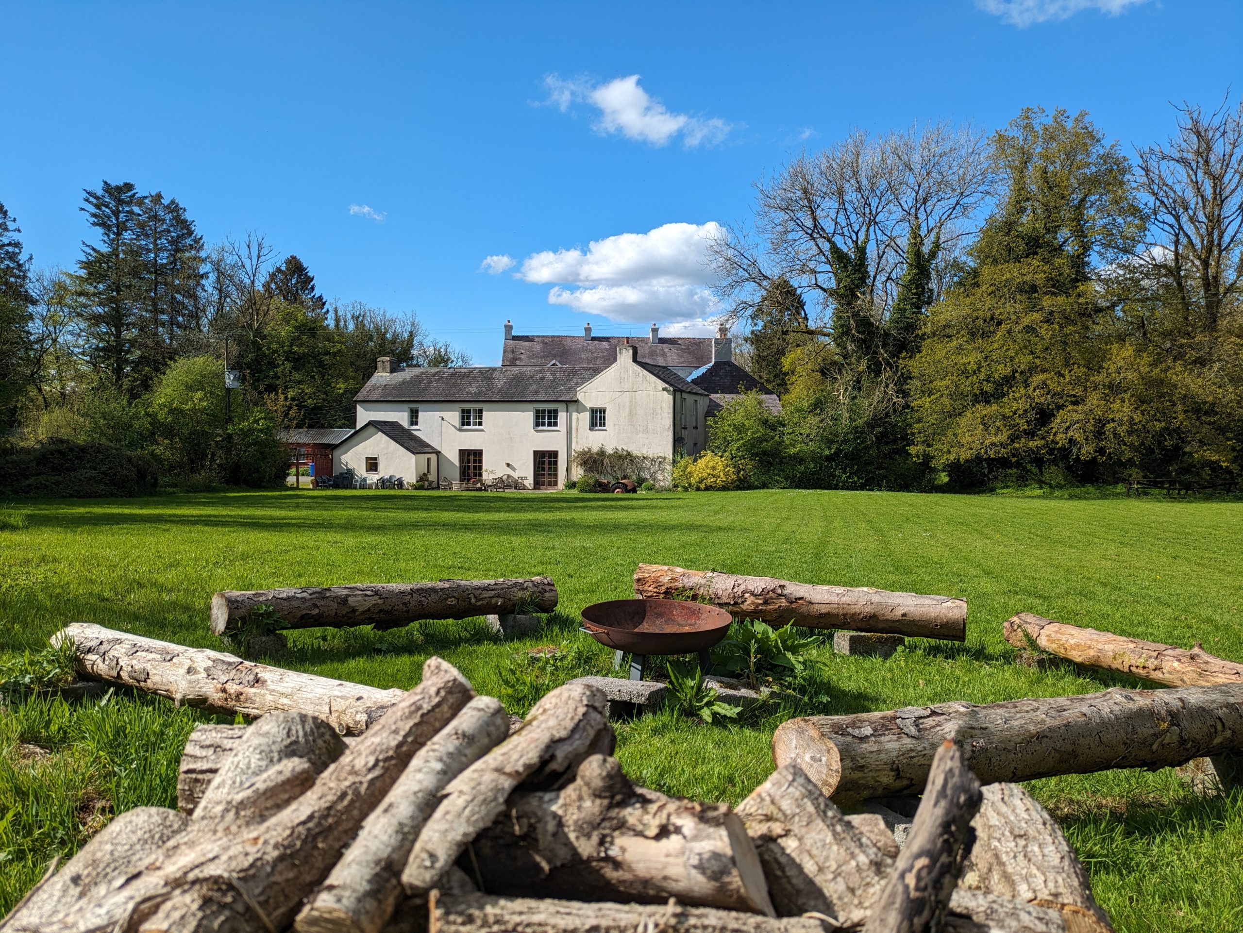 fire-pit at Glasevin Mansion